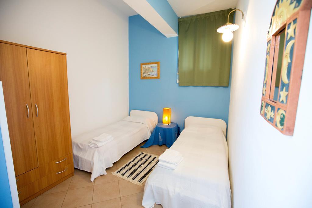 Ogliastro Sul Mare - Sleep And Dream Villa Cefalu Bilik gambar